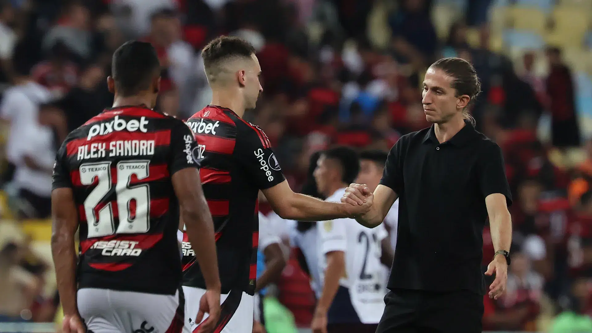 Flávio Prado detona atuação do Flamengo na Libertadores e vê queda física como preocupante