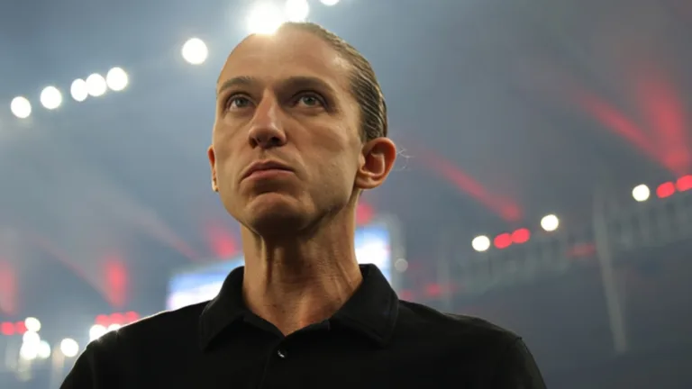 Filipe Luís é sincero sobre o Flamengo no topo do Brasileirão: “Ainda falta muito”