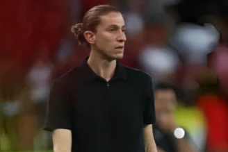 Filipe Luís, em jogo no Maracanã