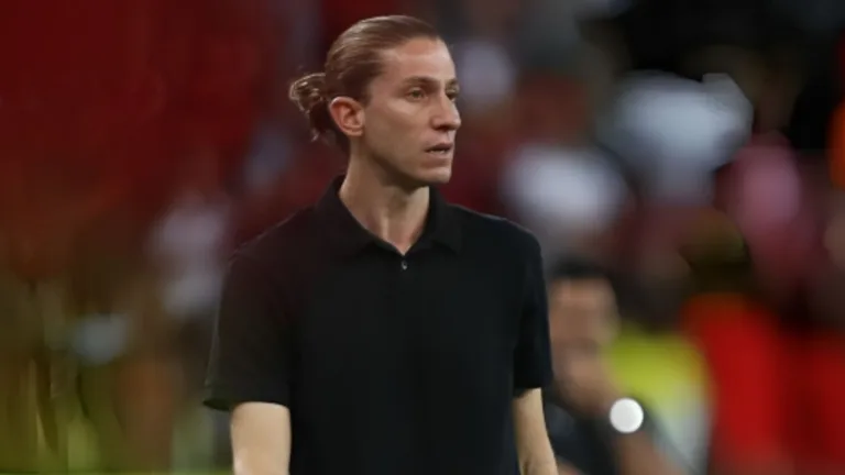 Eric Faria escolhe Filipe Luís em vez de Renato Gaúcho antes de Flamengo x Fluminense: “É difícil comparar”