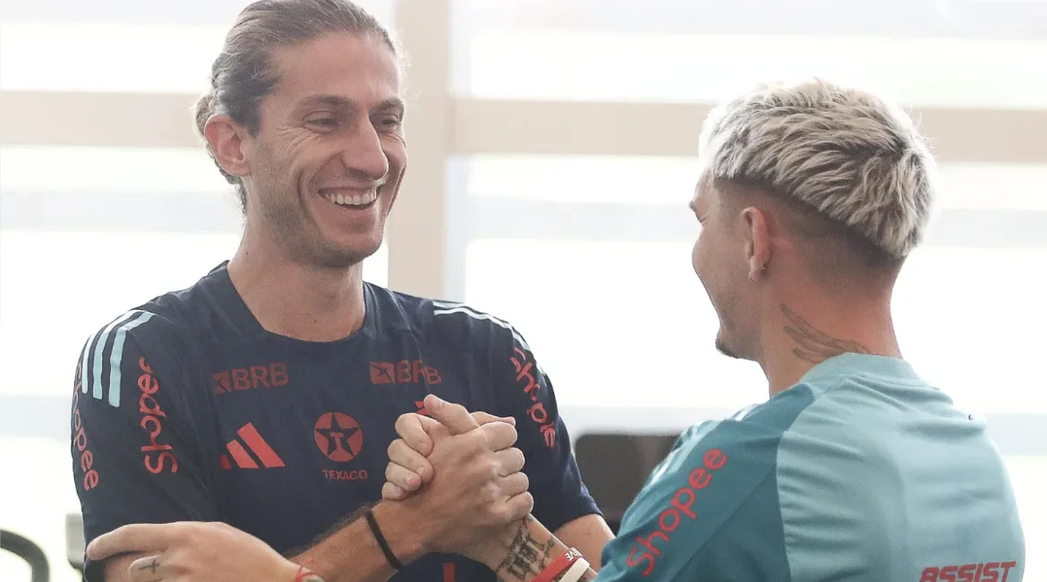 Filipe Luís escolhe destaque de Palmeiras e Flamengo no Brasileirão: “Que jogador”