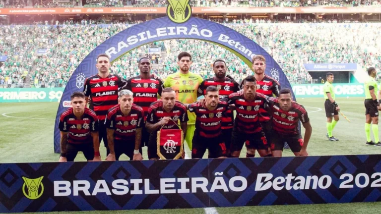 Filipe Luís indica jogador que “deu aula” em Flamengo x Palmeiras