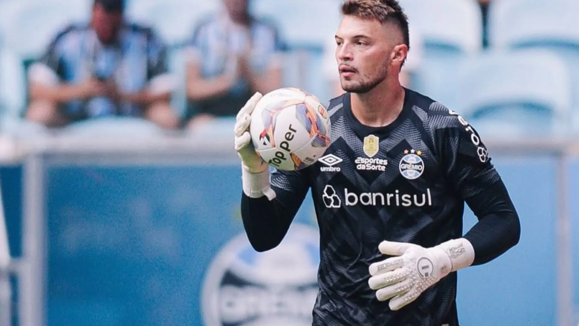 Palmeiras toma decisão sobre negociação com Gabriel Grando, do Grêmio