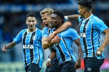 gremio-comemorando-foto-03-lucas-uebel-gremio-fbpa-360x240.jpg