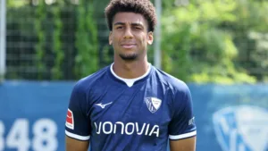 Grêmio, Palmeiras e mais 7 grandes do Brasileirão tentam a contratação de Bernardo, zagueiro que joga na Alemanha