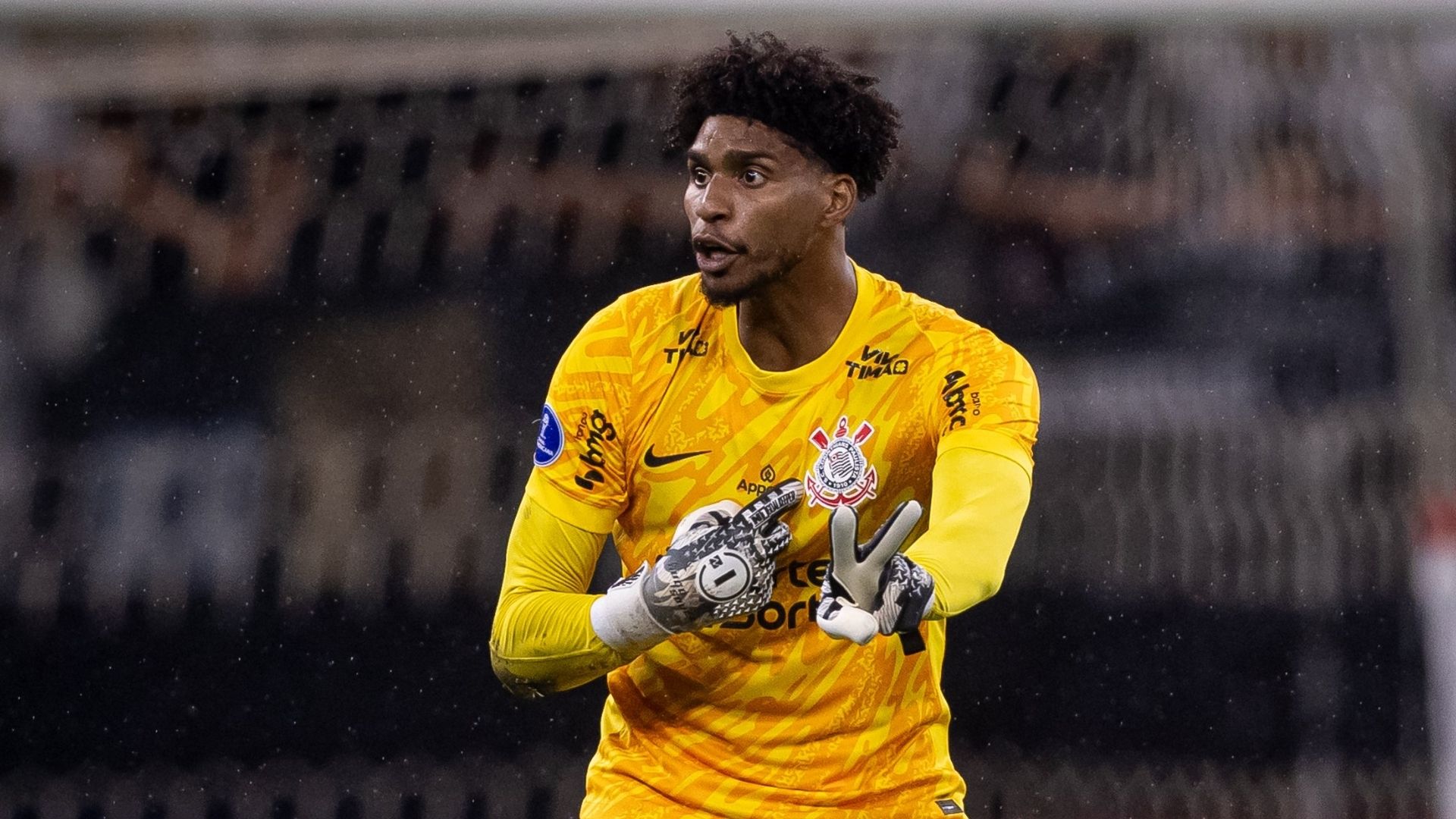 Hugo Souza, do Corinthians, não escolhe Taffarel ao eleger maior goleiro pegador de pênaltis