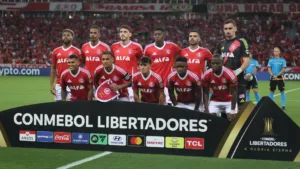 Internacional tem time inteiro de desfalques antes de duelos com Flamengo e Fluminense pela Libertadores e Copa do Brasil