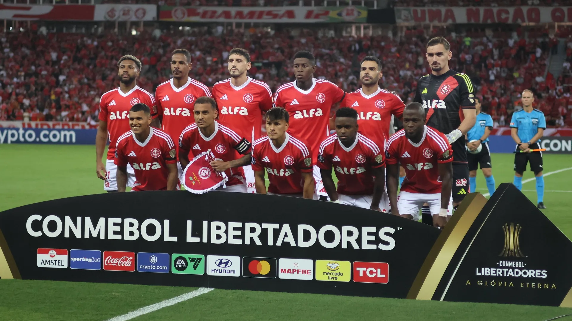 Internacional tem time inteiro de desfalques antes de duelos com Flamengo e Fluminense pela Libertadores e Copa do Brasil