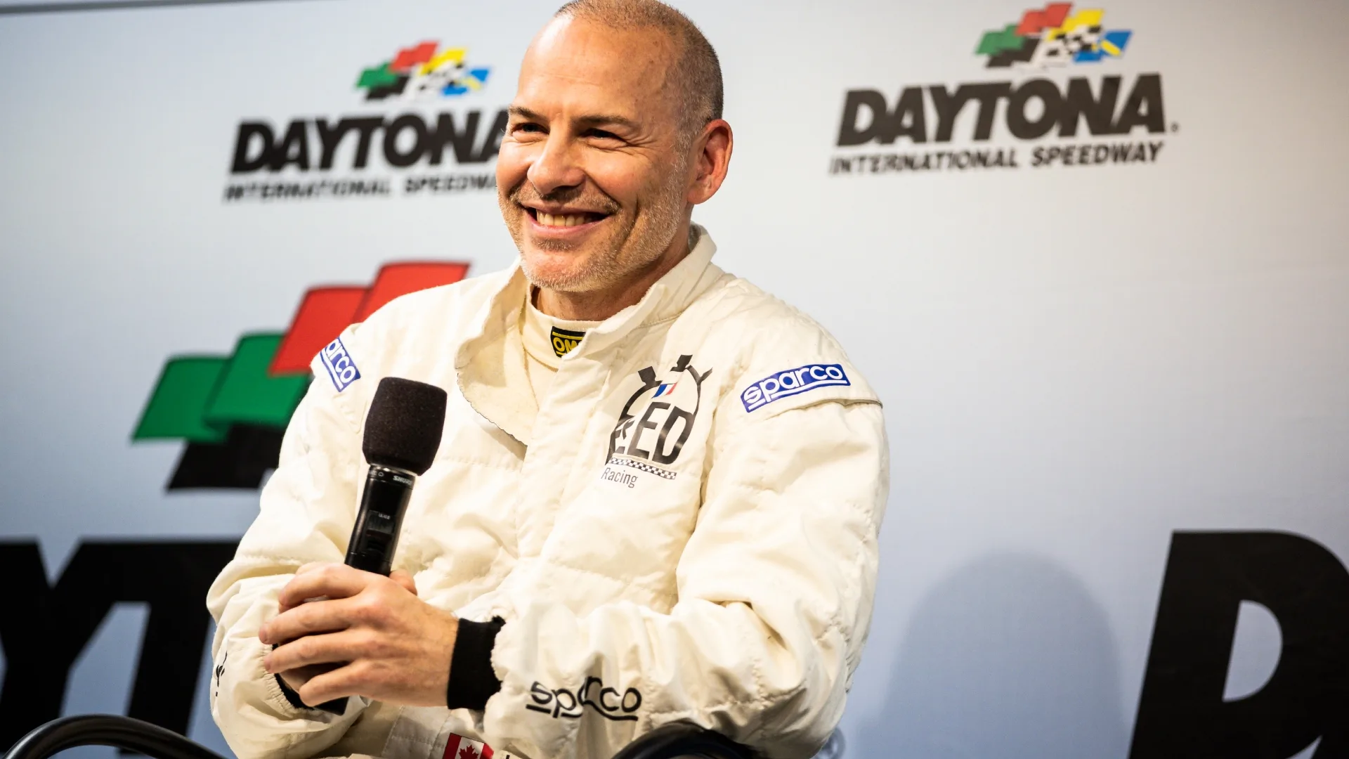 Jacques Villeneuve elege escuderia medrosa na Fórmula 1: “Sinal de fraqueza”