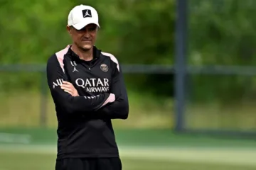 luis-enrique-foto-divulgacao-site-do-psg-360x240.webp