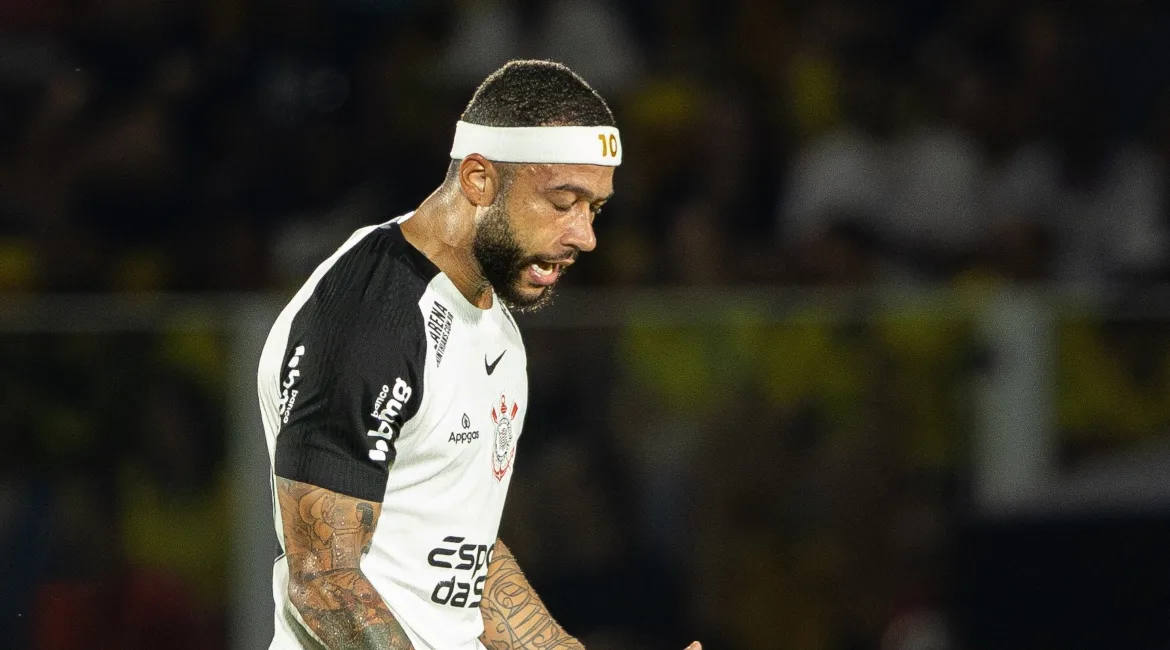 Vessoni detona Memphis Depay após cavadinha em pênalti: “Odiei o que ele fez”