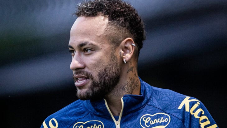 Neymar puxa a fila de jogadores em reta final de contrato no futebol brasileiro; veja a lista Neymar puxa a fila de jogadores em reta final de contrato no futebol brasileiro; veja a lista