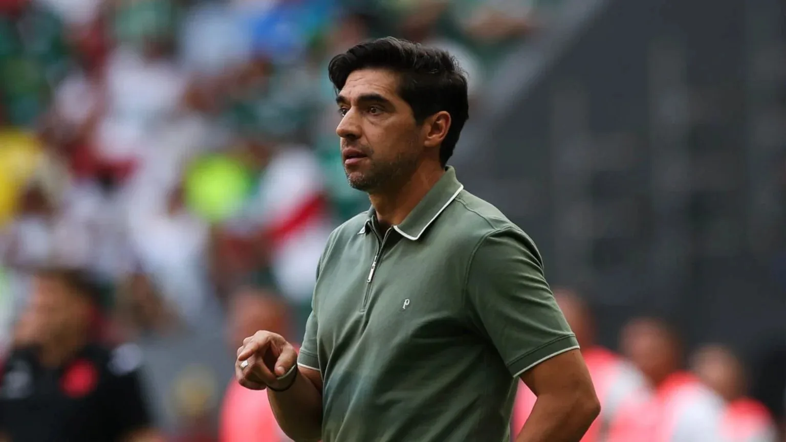 Abel Ferreira, do Palmeiras, elege jogador mais regular do futebol brasileiro nos últimos quatro anos