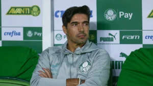 Palmeiras hoje: Abel Ferreira tem desfalques contra o Cerro na Libertadores