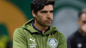 Palmeiras hoje: veja a provável escalação contra o Flamengo no Brasileirão