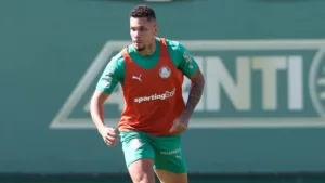 Palmeiras tem cronograma para Paulinho chegar 100% na Copa do Mundo de Clubes da Fifa