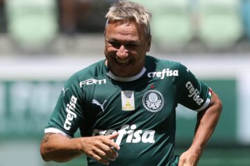 Paulo Nunes, em despedida de Zé Roberto