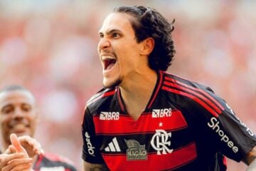 Pedro comemora gol pelo Flamengo