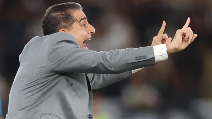 Renato Paiva eleva nível do futebol brasileiro e exalta Botafogo após classificação no Mundial: “Ninguém estava esperando” Renato Paiva eleva nível do futebol brasileiro e exalta Botafogo após classificação no Mundial: “Ninguém estava esperando”