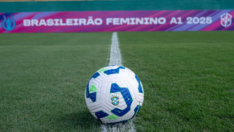 11ª rodada do Brasileirão Feminino tem Cruzeiro mais líder do que nunca, Flamengo chegando terceira vitória seguida e briga acirrada contra o rebaixamento