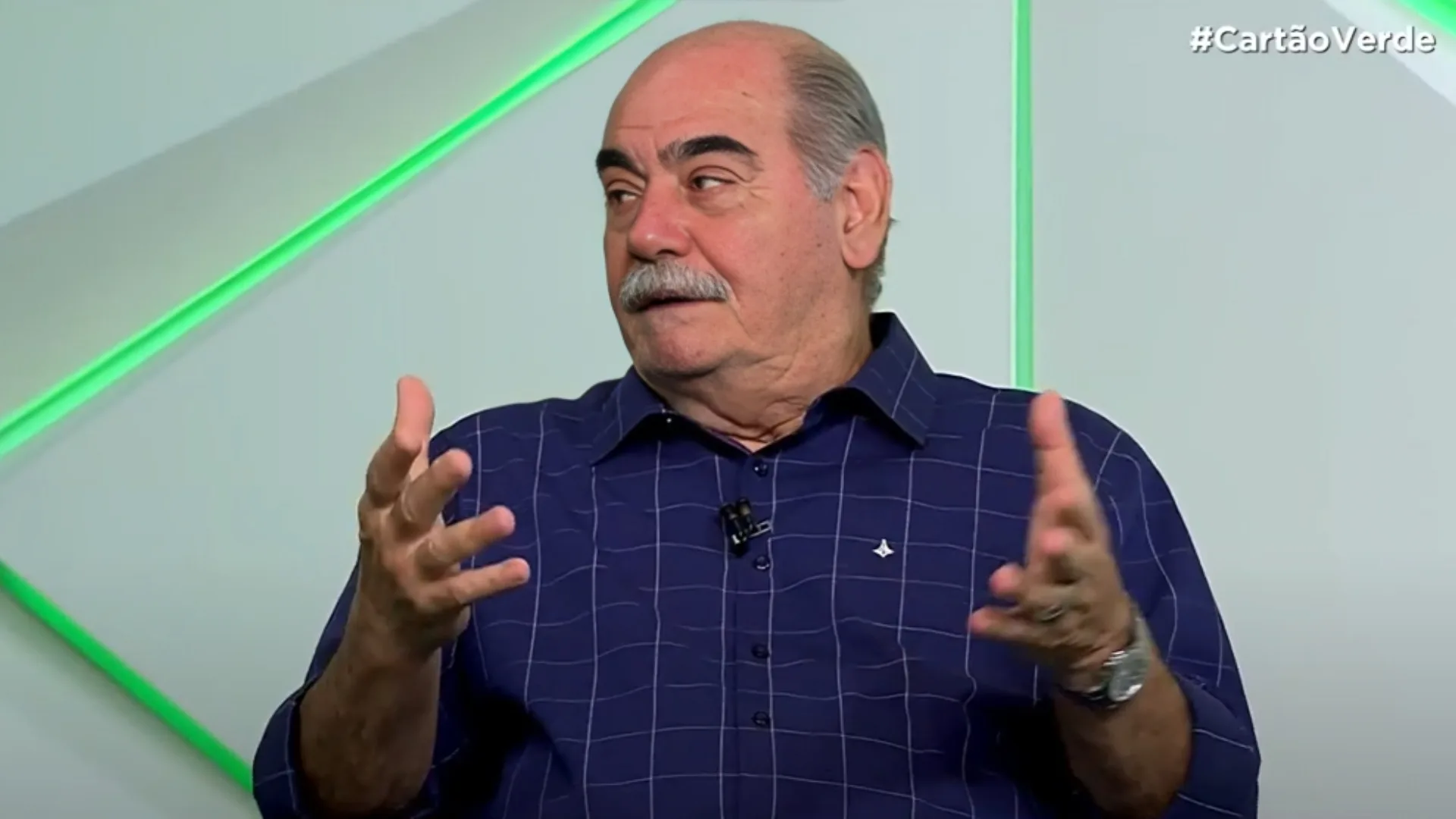 Rivellino alerta clube do Brasileirão que pode falir: “A folha vai explodir”