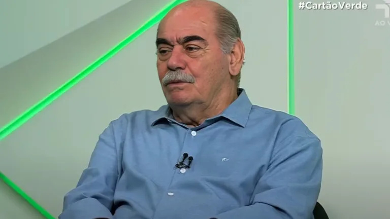 Rivellino aponta time do Brasil difícil de assistir hoje: “Sofrível”