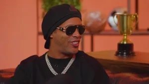 Ronaldinho Gaúcho admite torcida pelo Atlético-MG e projeta decisão contra o Cruzeiro: “A gente sabe como é”