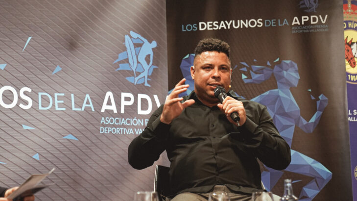 Ronaldo Fenômeno vende Valladolid para grupo de investimento norte-americano Ronaldo Fenômeno vende Valladolid para grupo de investimento norte-americano