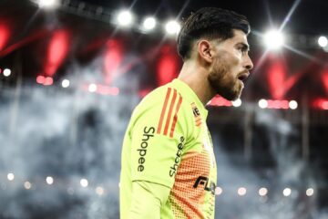 Caio Ribeiro monta seleção e define Rossi, do Flamengo, como melhor goleiro dos brasileiros no Mundial