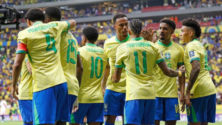 Cicinho faz previsão para a seleção brasileira na próxima Copa do Mundo: “No máximo” Cicinho faz previsão para a seleção brasileira na próxima Copa do Mundo: “No máximo”
