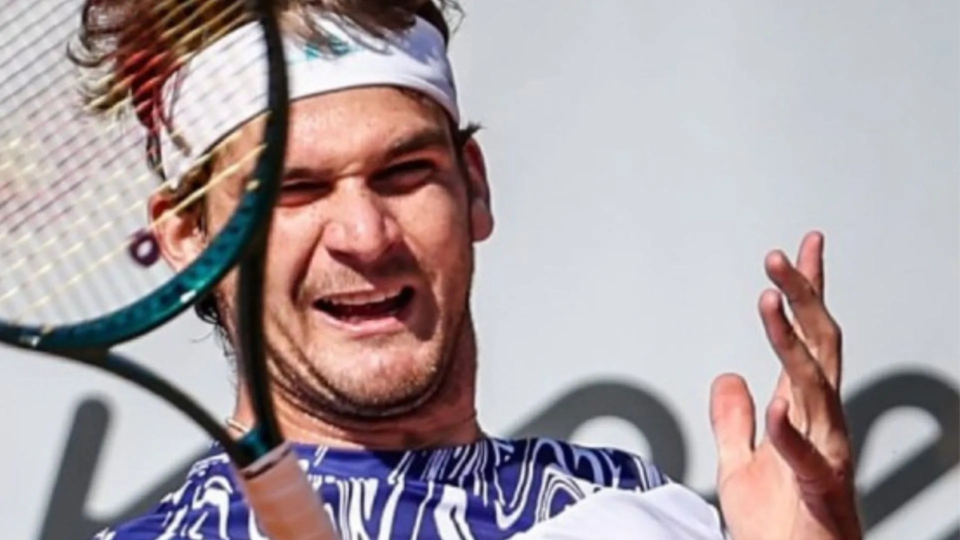 Thiago Wild leva virada e está fora do Masters 1000 de Roma