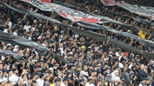 Torcedores revelam qual o maior freguês e o maior carrasco do Corinthians hoje