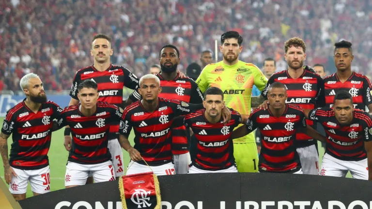 Tostão indica grave problema do Flamengo hoje: “Continua”