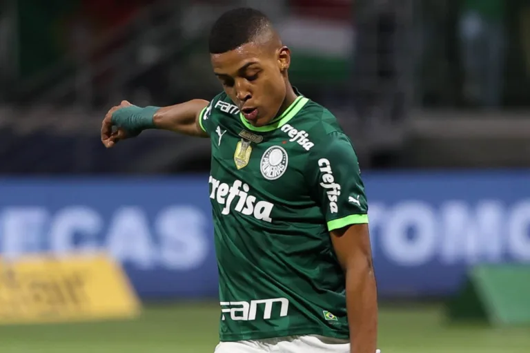 Velloso indica problema no Palmeiras contra o Chelsea no Mundial de Clubes: “Jogo muito grande para o Vanderlan”