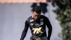 Santos começa a analisar possíveis saídas no elenco para o meio do ano; confira lista