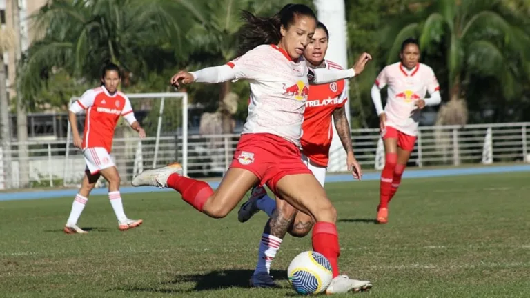 Jogadoras de Red Bull Bragantino e São Paulo, acusam árbitro da partida entre as equipes no Paulistão de machismo