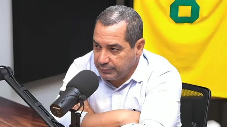 Zinho elege time que não é “incomparável” no Brasil hoje