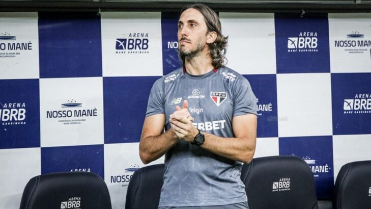 Zubeldía, do SPFC, indica time do Brasil forte mentalmente: “Sendo firme” Zubeldía, do SPFC, indica time do Brasil forte mentalmente: “Sendo firme”