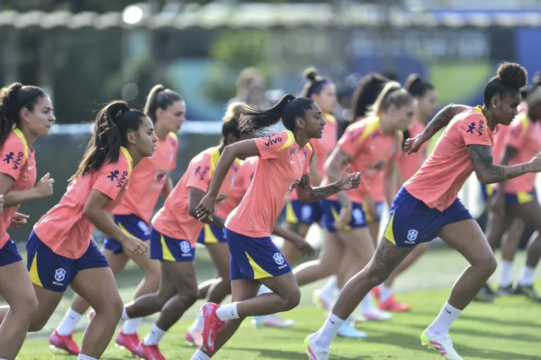Seleção brasileira feminina passa por período de treinos e Yasmim, do Real Madrid, comenta: “É importante pra gente”