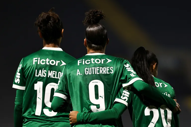 Palmeiras goleia, garante 4º lugar na tabela e enfrenta o Flamengo na segunda fase do Brasileirão Feminino