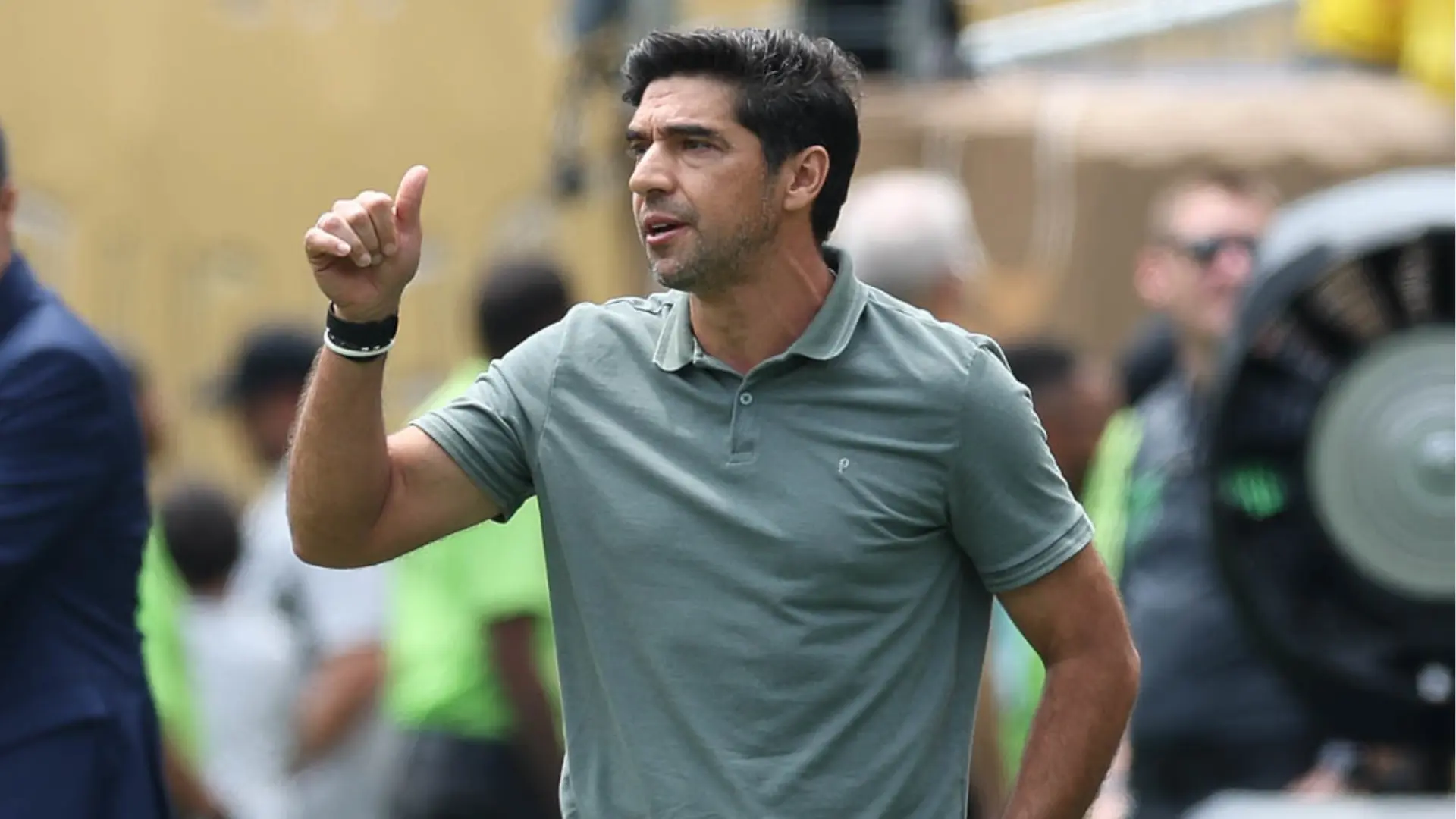 Abel Ferreira exalta Paulinho, mas confirma limitação física: “Não contamos com ele por mais de 30 minutos”