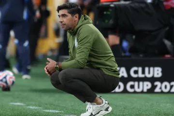 Abel Ferreira indica impacto da família na decisão de seguir no Palmeiras: “Chegou o tempo não de pensar em mim”