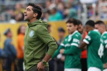 Abel Ferreira, em jogo de estreia do Palmeiras no Mundial