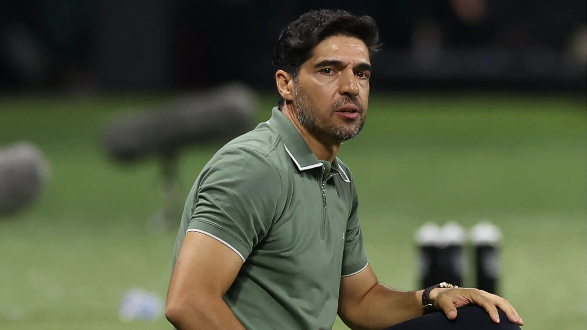 Abel Ferreira tem acerto verbal para renovar com o Palmeiras e Nicola diz o que pode melar o acordo