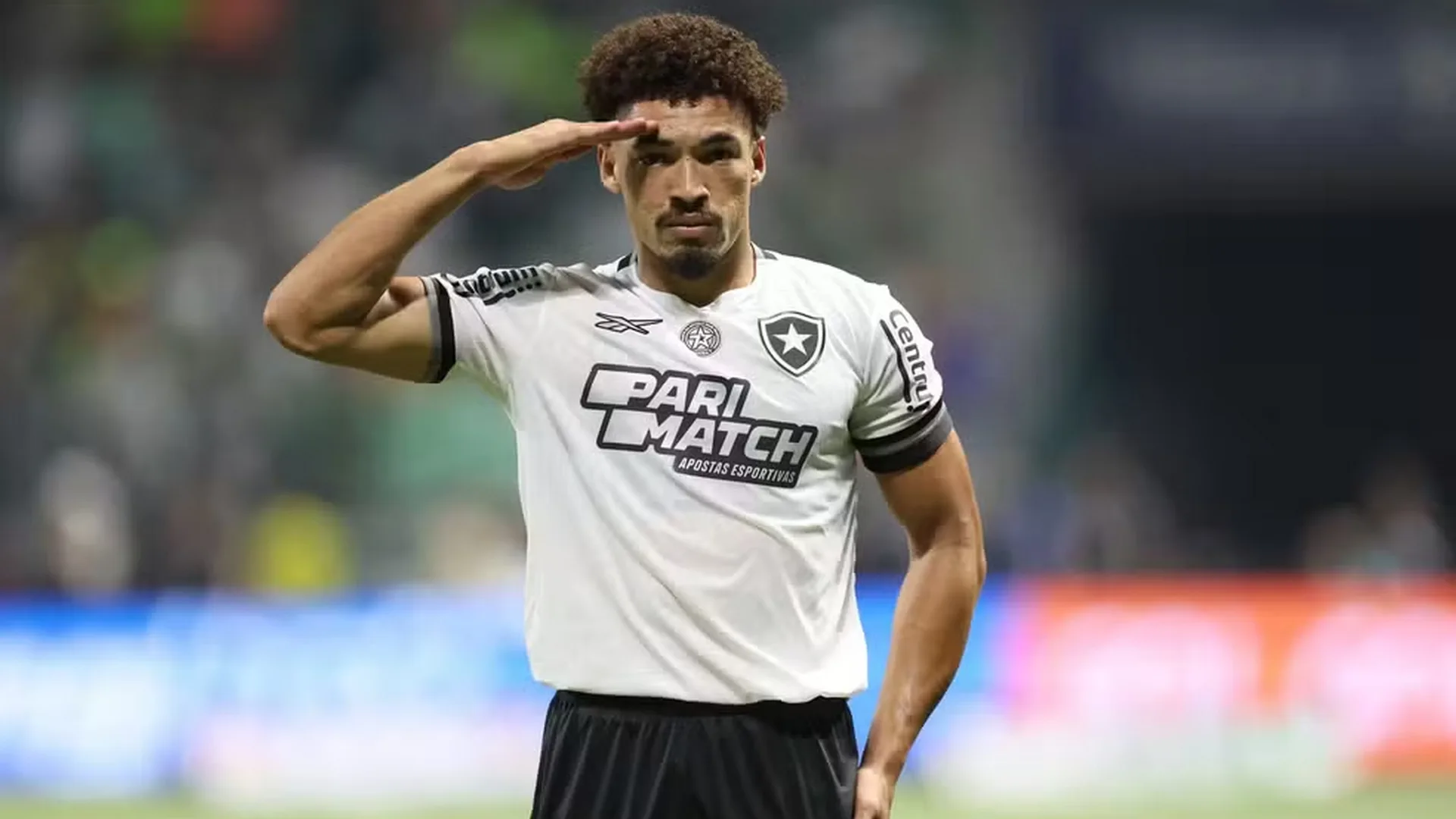 Farid protesta diante da desistência do Grêmio na contratação de Adryelson, ex-Botafogo: “Onde quer chegar?”