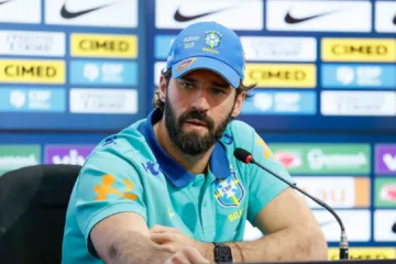 alisson-coletiva-foto-rafael-ribeiro-cbf-360x240.webp