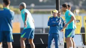 Ancelotti começa a trabalhar com a seleção brasileira e terá 46 dias com os jogadores até a Copa do Mundo