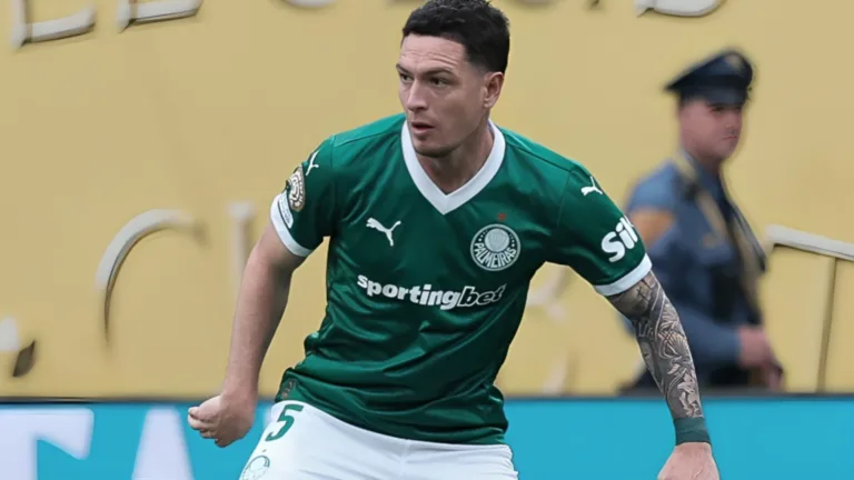 Aníbal Moreno vira dúvida para Palmeiras x Inter Miami e torcida sugere: “Fica de molho e volta nas oitavas”