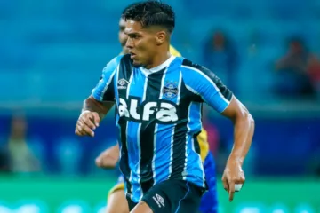 Alexandre Rossato, vice do Grêmio, reage à entrevista de Arezo e sinaliza permanência: “Não vi nenhum crime”