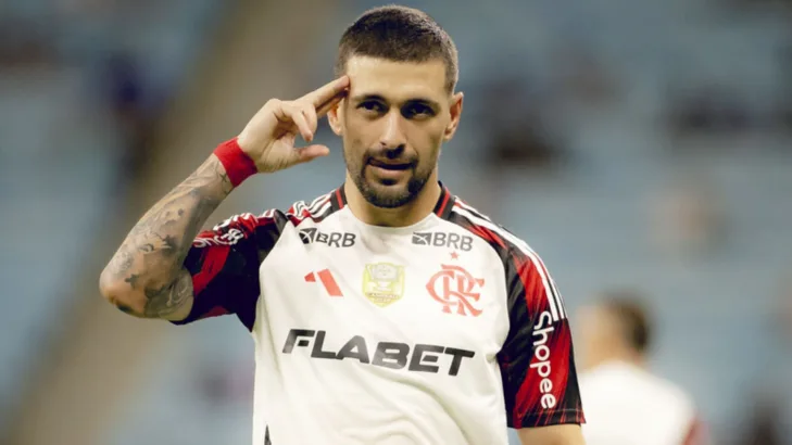 Rafinha rasga elogios a Arrascaeta, do Flamengo: “Jogaria tranquilo em qualquer time da Europa” Rafinha rasga elogios a Arrascaeta, do Flamengo: “Jogaria tranquilo em qualquer time da Europa”